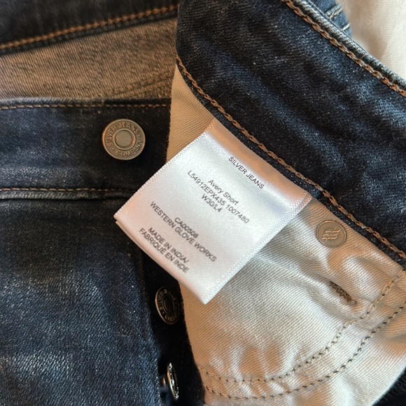 Silver Avery high waisted jean shorts - Picture 2 of 3